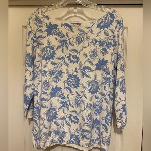 Talbots Women’s Quarter Sleeve Sweater. Size XL. Colors blue and white